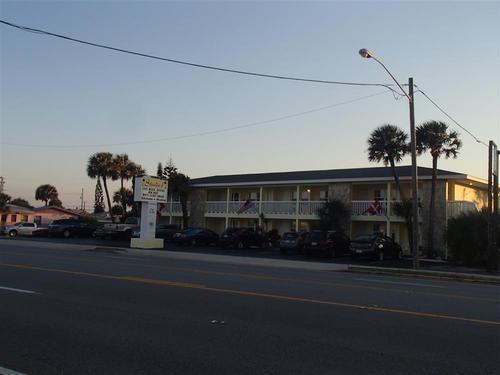 1 - Daytona 2* Daytona Beach